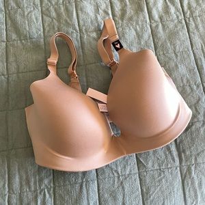 Victoria secret Tshirt bra in nude 34D